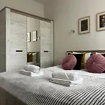 Old Town Residence Bis