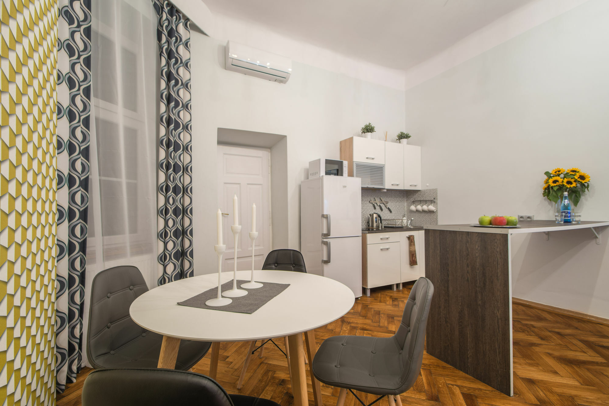 Old Town Bis Apartment